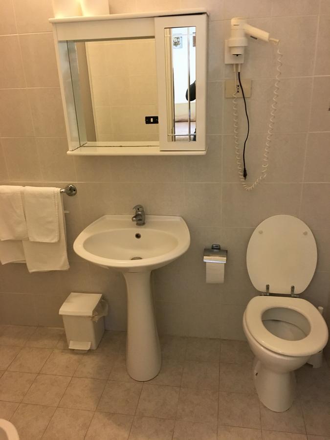 Hotel Azzurro Varazze Exteriör bild