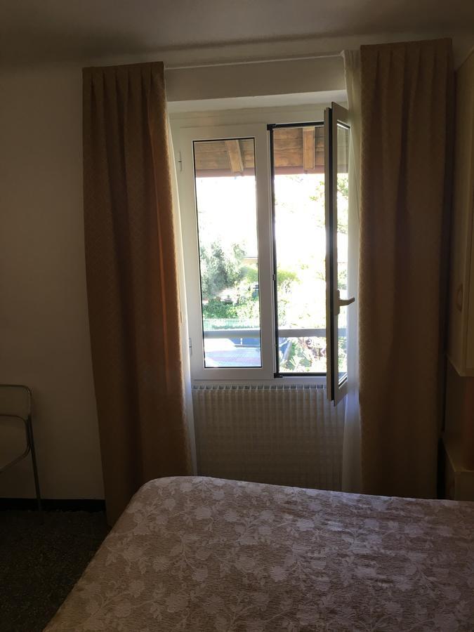 Hotel Azzurro Varazze Exteriör bild